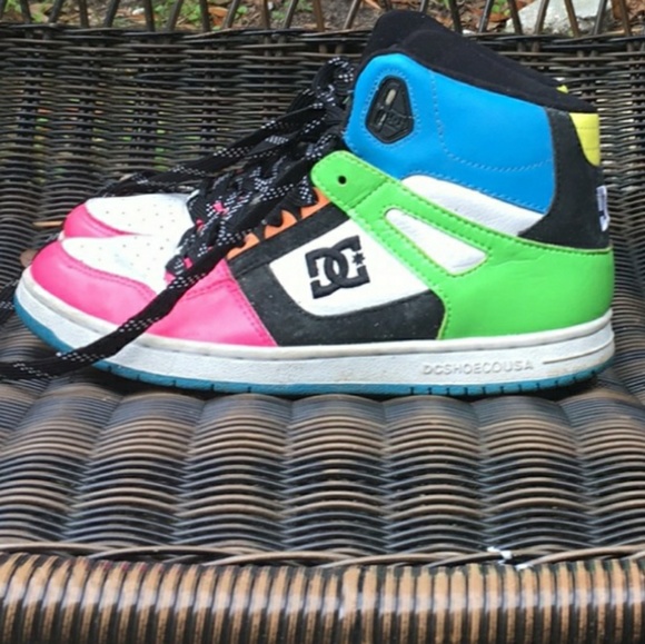 dc tennis shoes